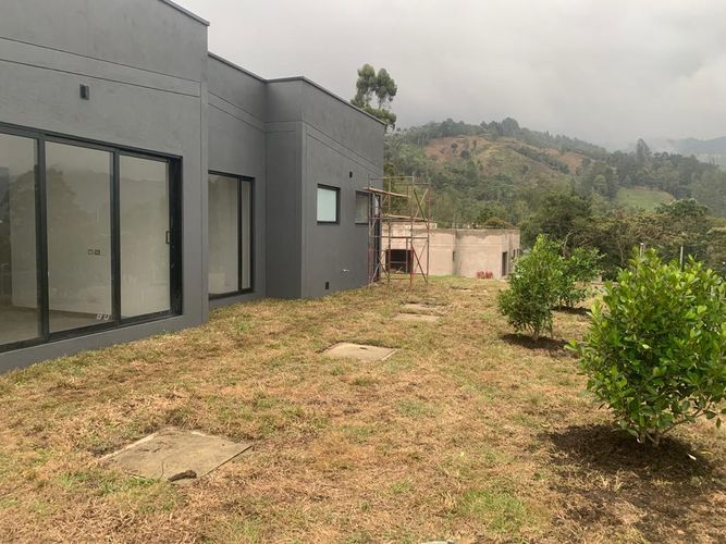 Casa de 3 alcobas en venta en El Retiro, 375 m² · foto 16 de 20