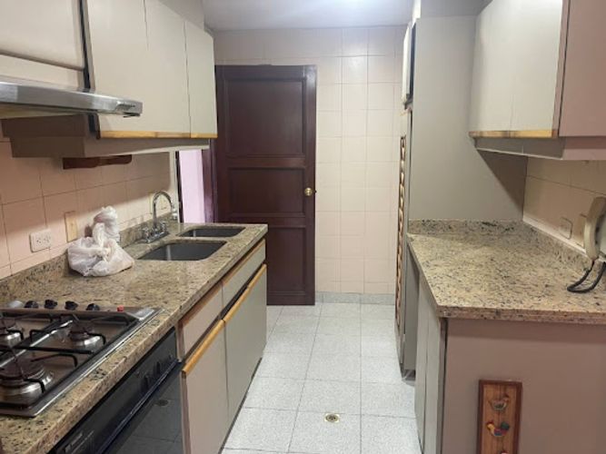 Apartamento de 3 alcobas en venta en Bella Suiza, Bogotá, 150 m² · foto 4 de 19