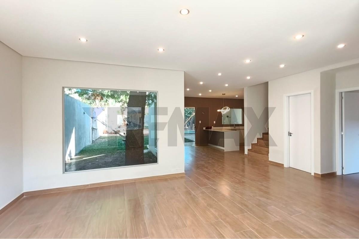 Casa en venta en Luque — foto 2