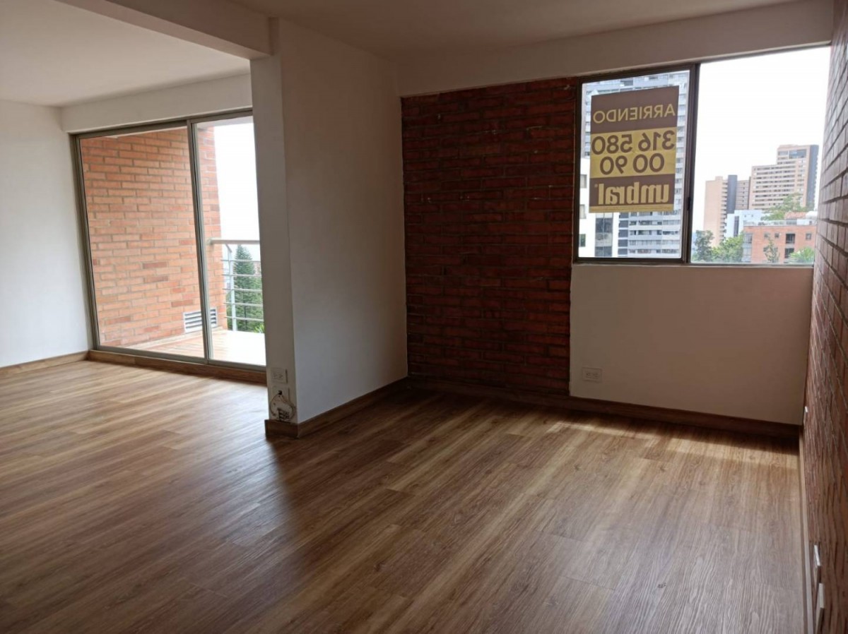 Apartamento en arriendo en Los Balsos, Medellín · foto 2 de 19