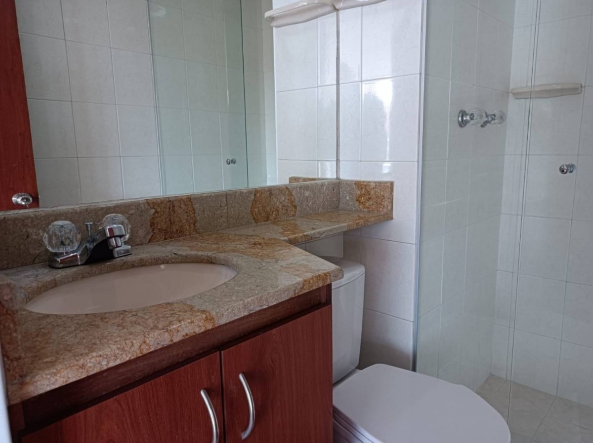 Apartamento en arriendo en Los Balsos, Medellín · foto 13 de 19