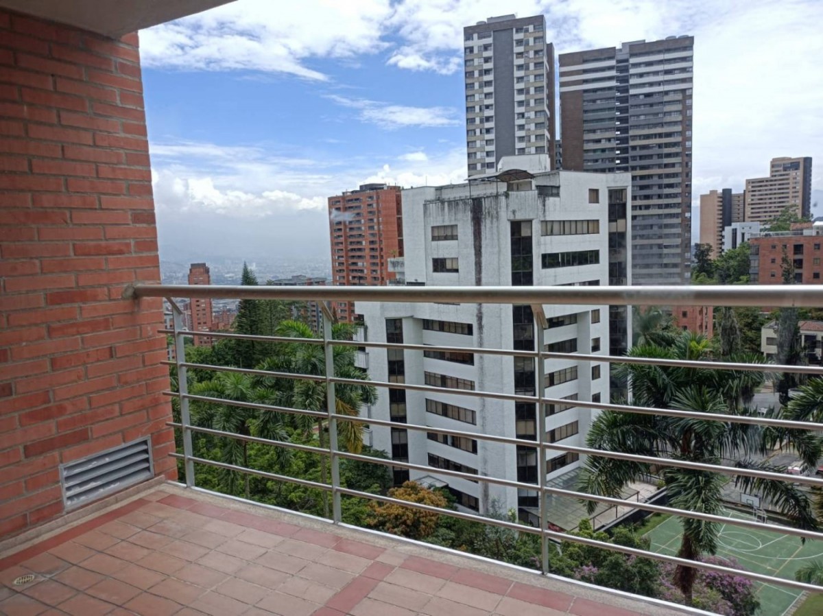 Apartamento en arriendo en Los Balsos, Medellín · foto 19 de 19