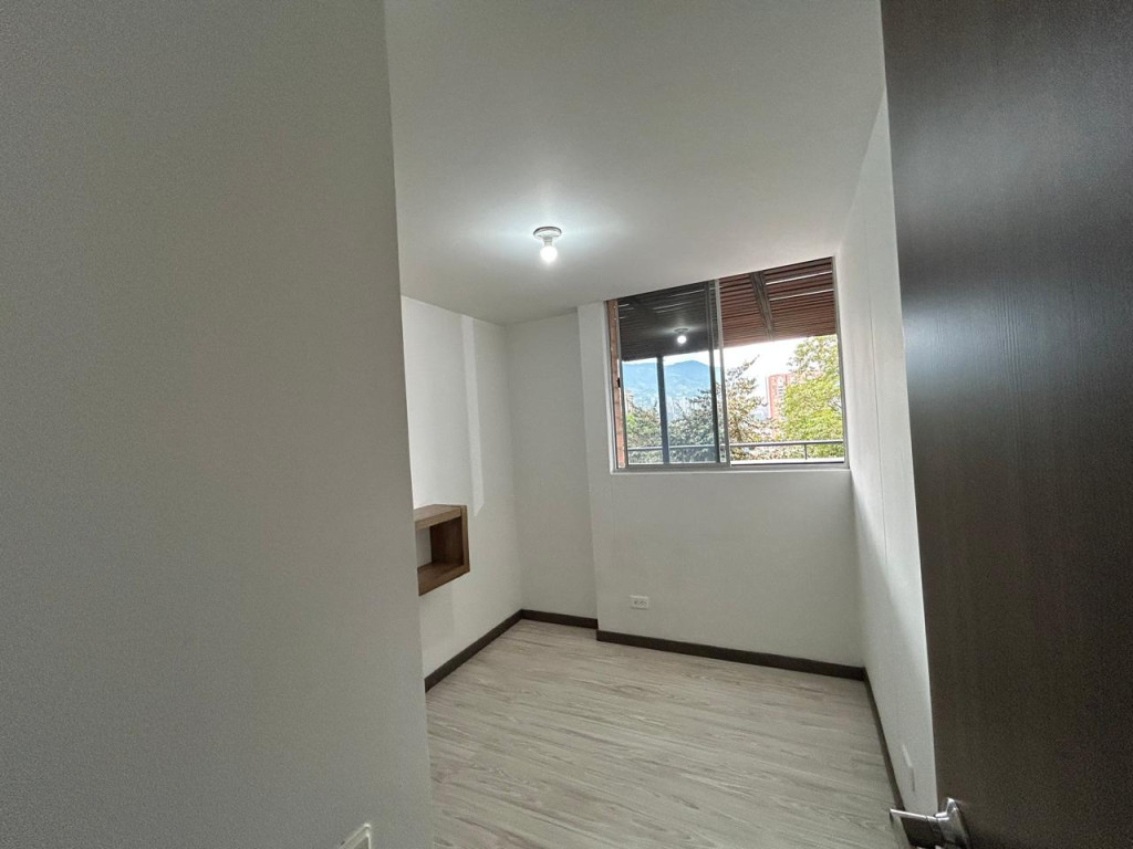 Apartamento en venta en Boston, Medellín · foto 7 de 16