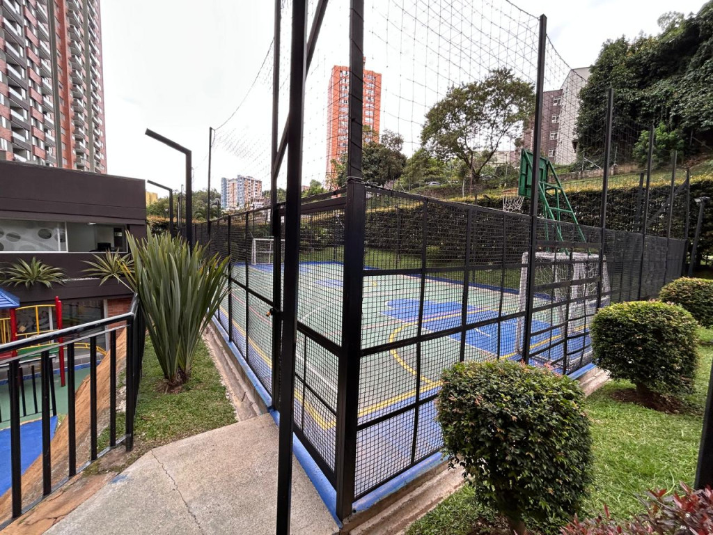 Apartamento en venta en Boston, Medellín · foto 10 de 16