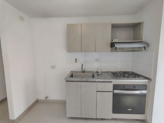 Apartamento de 3 alcobas en arriendo en Aliadas Del Sur, Sabaneta, 74 m² · foto 3 de 16