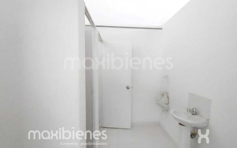 Local en arriendo en Suramérica, La Estrella, 150 m² · foto 5 de 6