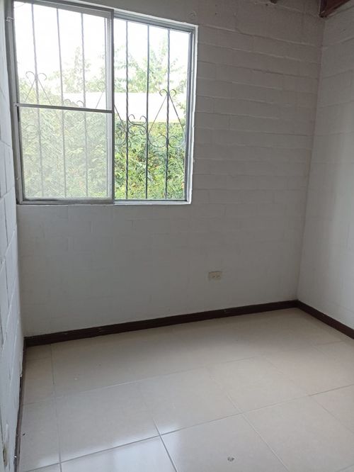 Casa de 3 alcobas en venta en Angel Maria Camacho, Jamundí, 60 m² · foto 6 de 23