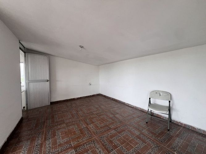 Edificio en arriendo en Cañaverales, Cali, 230 m² · foto 17 de 18
