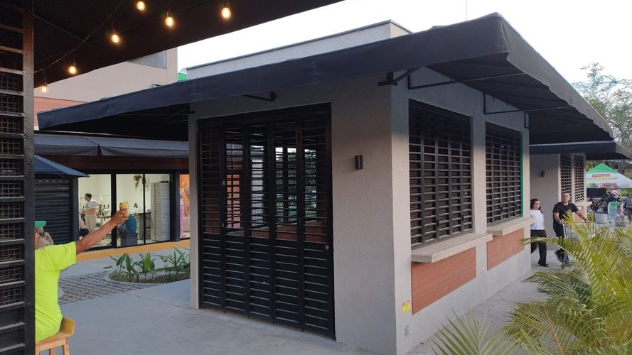 Local en arriendo en Guabinas, Yumbo, 11 m² · foto 2 de 7