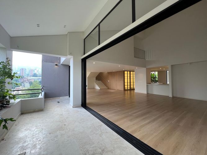 Apartamento de 3 alcobas en arriendo en Las Lomas, Medellín, 320 m² · foto 6 de 20
