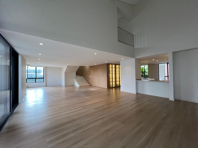 Apartamento de 3 alcobas en arriendo en Las Lomas, Medellín, 320 m² · foto 8 de 20