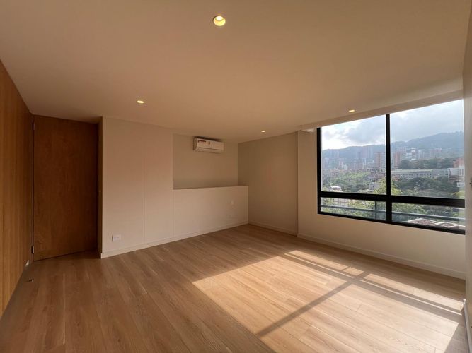 Apartamento de 3 alcobas en arriendo en Las Lomas, Medellín, 320 m² · foto 15 de 20