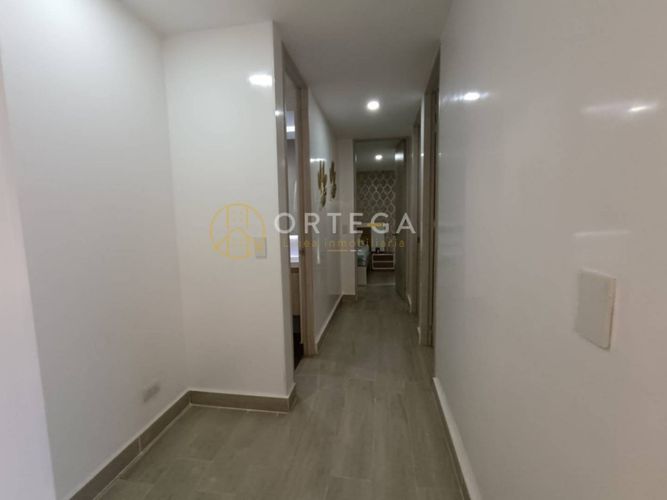 Apartamento de 3 alcobas en venta en Granjas De Provenza, Bucaramanga, 68 m² · foto 7 de 17