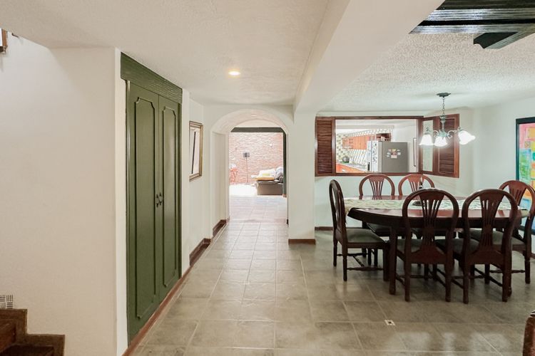 Casa de 4 alcobas en venta en Puente Largo, Bogotá, 230 m² · foto 3 de 23