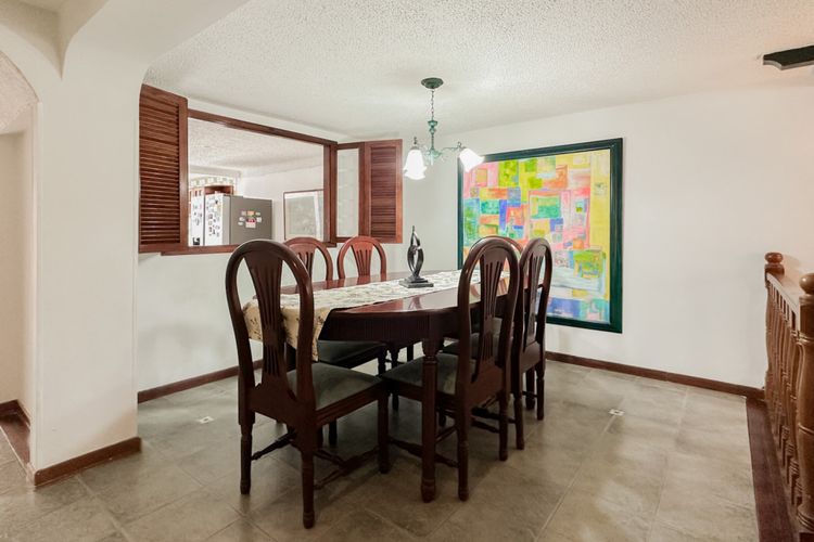 Casa de 4 alcobas en venta en Puente Largo, Bogotá, 230 m² · foto 4 de 23