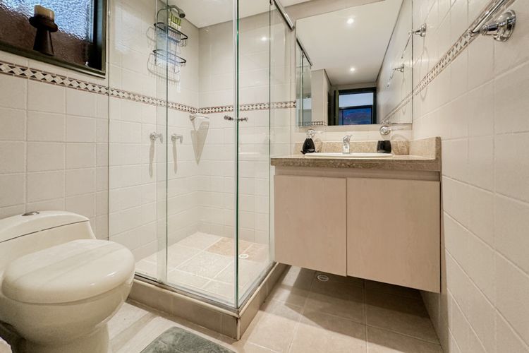 Casa de 4 alcobas en venta en Puente Largo, Bogotá, 230 m² · foto 18 de 23