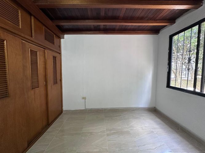 Oficina en arriendo en Los Naranjos, Medellín, 90 m² · foto 5 de 13