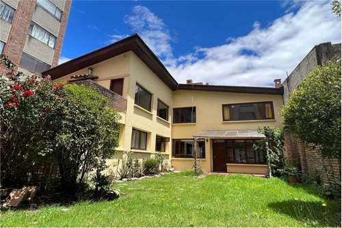 Casa en arriendo en Santa Paula, Bogotá