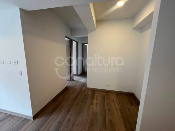 Apartamento de 3 alcobas en arriendo en Ciudad Del Río, Medellín, 88 m² · foto 10 de 19