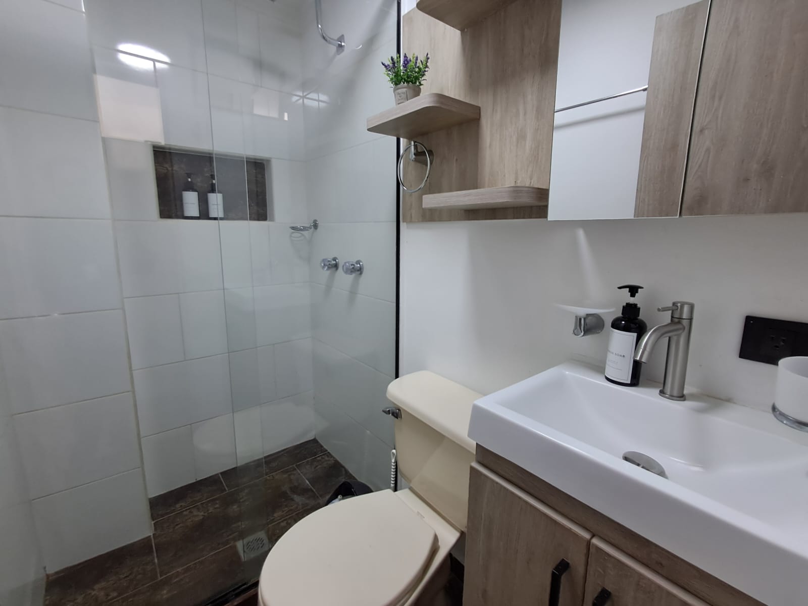 Apartaestudio en arriendo en Laureles, Medellín · foto 7 de 16