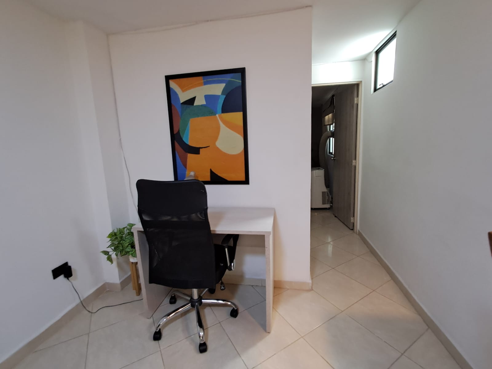 Apartaestudio en arriendo en Laureles, Medellín · foto 10 de 16