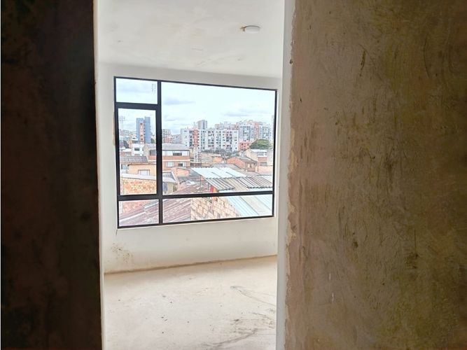 Apartamento en venta en Granada Norte, Bogotá · foto 7 de 12