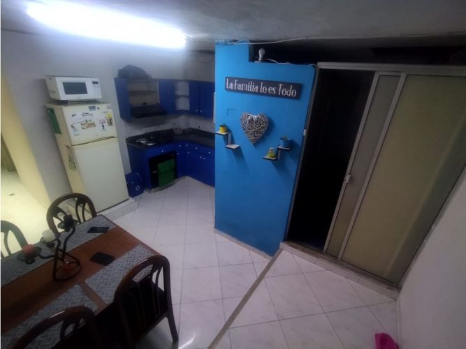 Casa de 6 alcobas en venta en La Milagrosa, Medellín, 124 m² · foto 11 de 24