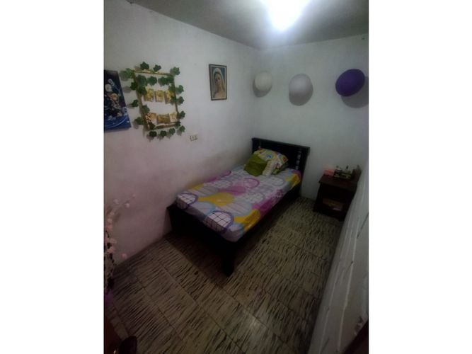 Casa de 6 alcobas en venta en La Milagrosa, Medellín, 124 m² · foto 23 de 24