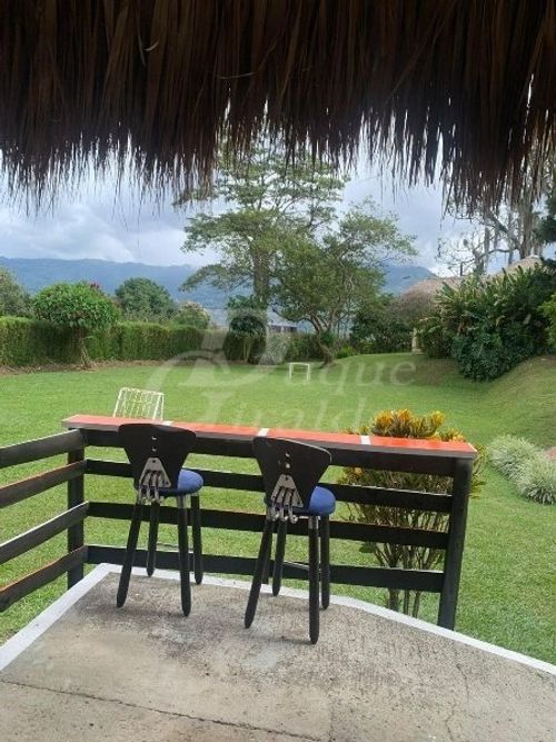 Finca en venta en Zarzal La Luz, Copacabana, 2400 m² · foto 4 de 21