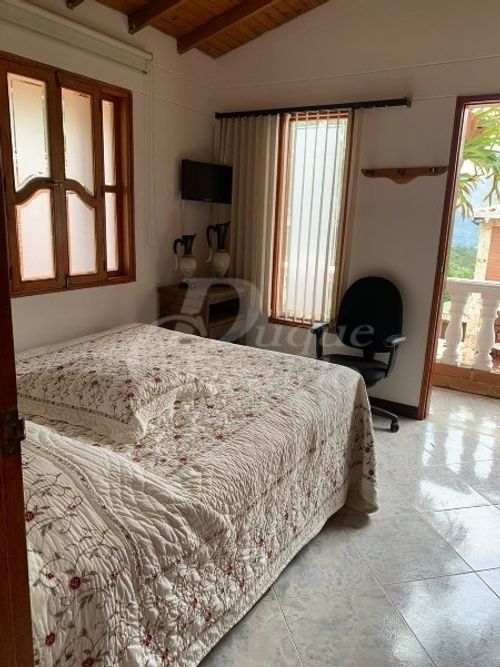 Finca en venta en Zarzal La Luz, Copacabana, 2400 m² · foto 13 de 21