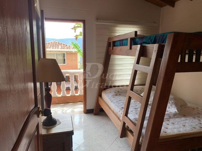 Finca en venta en Zarzal La Luz, Copacabana, 2400 m² · foto 14 de 21