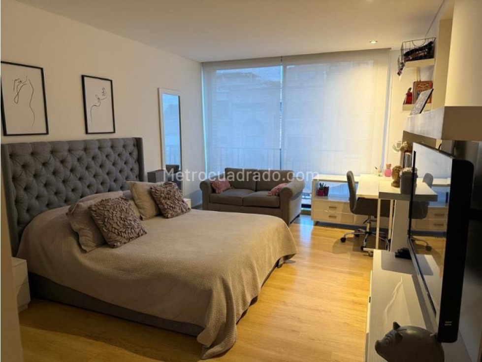 Apartamento en venta en La Carolina, Bogotá · foto 8 de 20