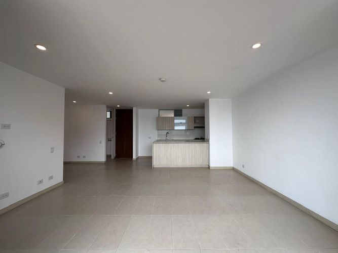 Apartamento de 3 alcobas en arriendo en El Poblado, Medellín, 105 m² · foto 6 de 18