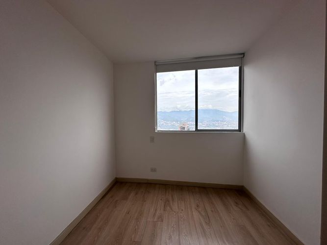 Apartamento de 3 alcobas en arriendo en El Poblado, Medellín, 105 m² · foto 11 de 18