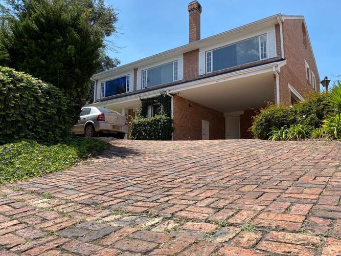 Casa de 4 alcobas en venta en San Jose De Bavaria, Bogotá, 434 m² · foto 22 de 24
