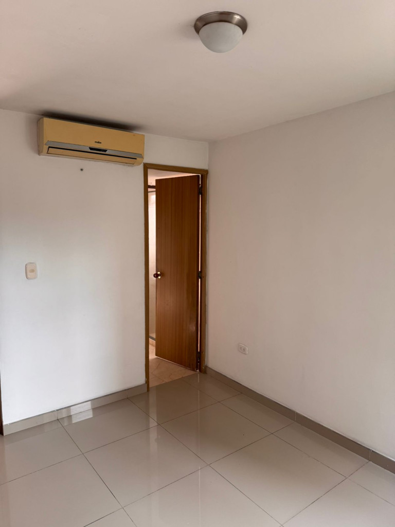 Apartamento en venta en Rafael Garcia Herreros Et Ii, Cúcuta · foto 4 de 17