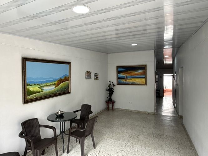 Edificio en venta en La Independencia, Cali, 250 m² · foto 5 de 24