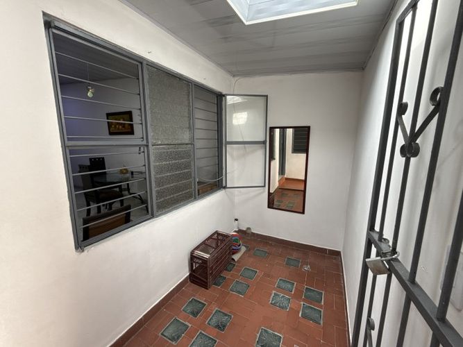 Edificio en venta en La Independencia, Cali, 250 m² · foto 12 de 24