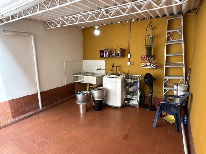 Edificio en venta en La Independencia, Cali, 250 m² · foto 14 de 24