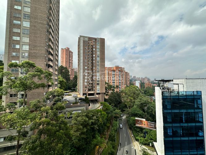 Oficina en arriendo en Altos Del Poblado, Medellín, 54 m² · foto 2 de 21