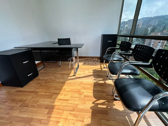 Oficina en arriendo en Altos Del Poblado, Medellín, 54 m² · foto 13 de 21