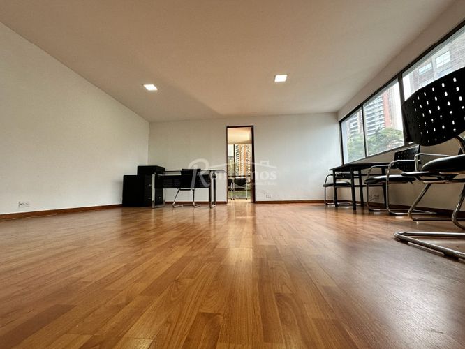Oficina en arriendo en Altos Del Poblado, Medellín, 54 m² · foto 19 de 21