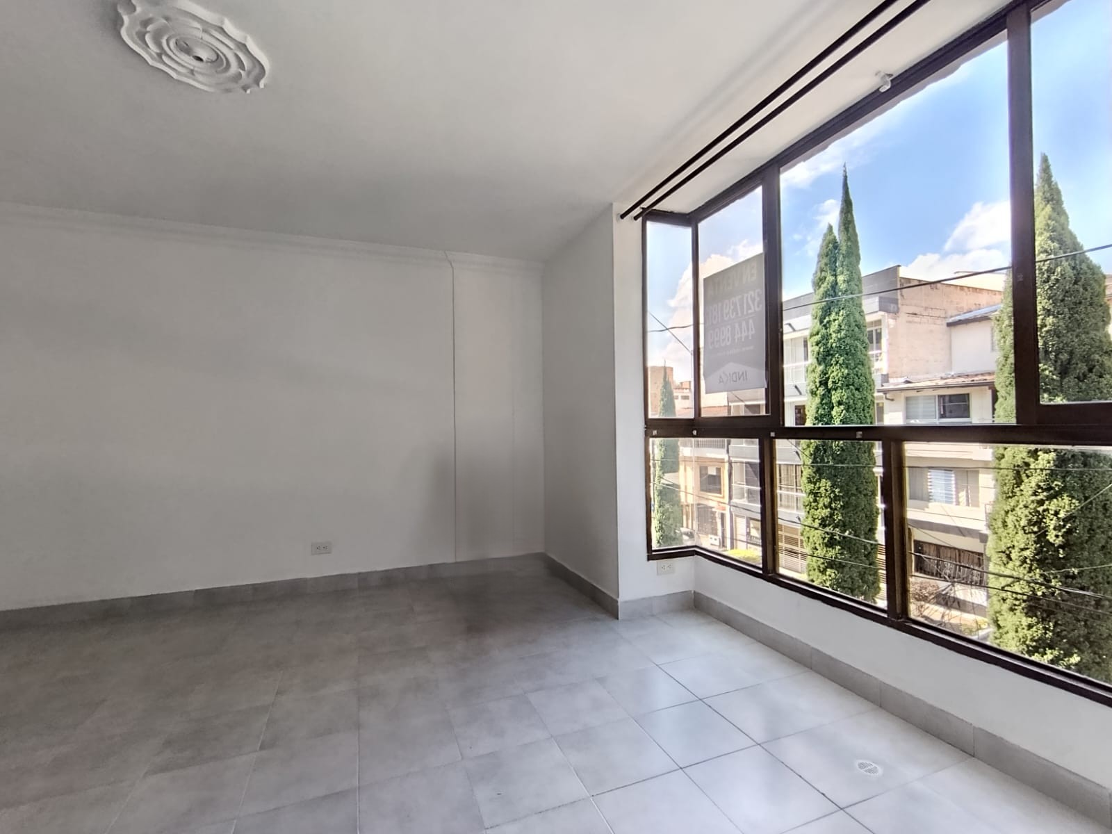 Apartamento en arriendo en Laureles, Medellín · foto 2 de 20