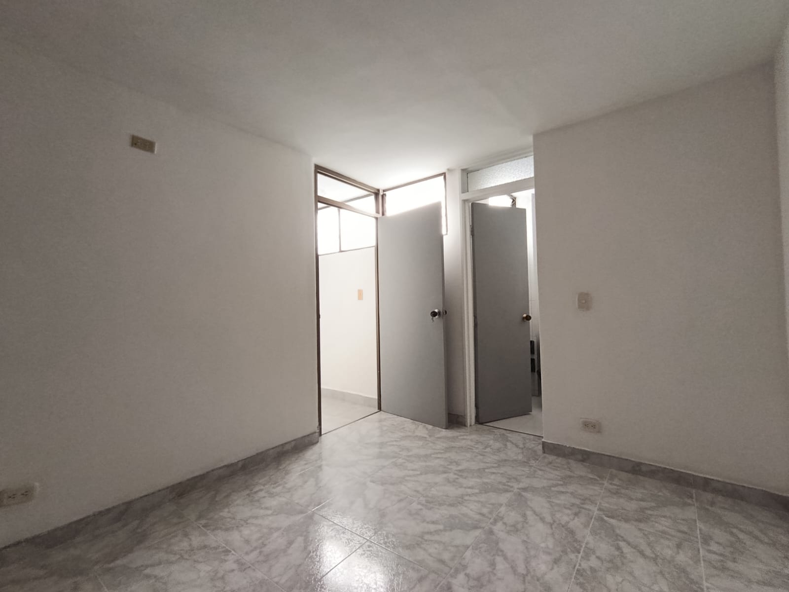 Apartamento en arriendo en Laureles, Medellín · foto 11 de 20