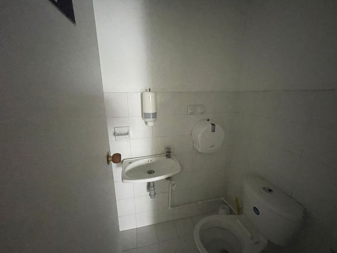 Bodega en arriendo en Cristo Rey, Medellín, 200 m² · foto 3 de 15