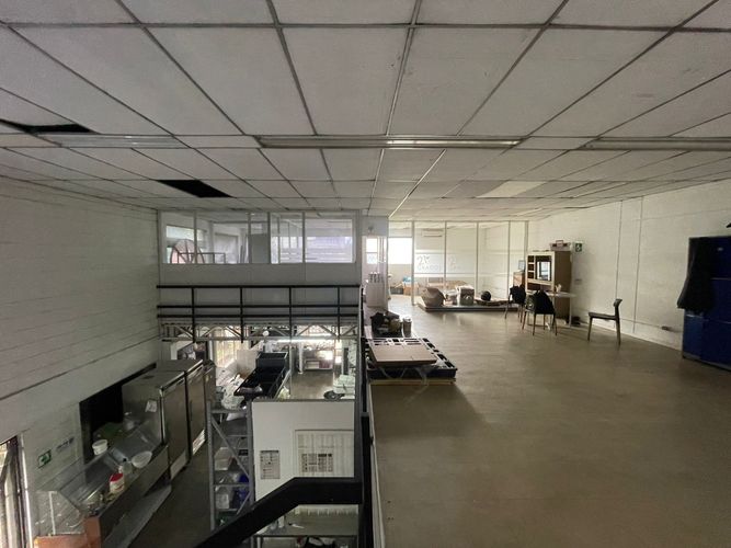 Bodega en arriendo en Cristo Rey, Medellín, 200 m² · foto 8 de 15