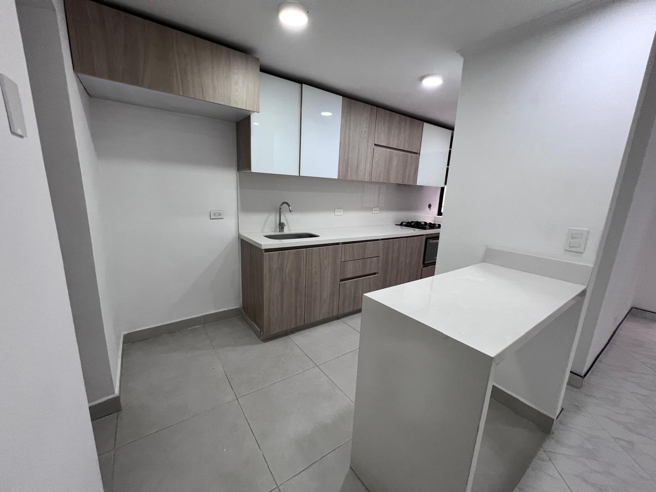 Apartamento en arriendo en El Poblado, Medellín · foto 3 de 20