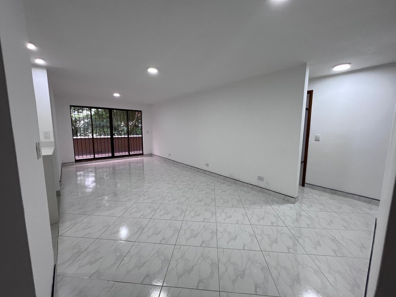 Apartamento en arriendo en El Poblado, Medellín · foto 4 de 20