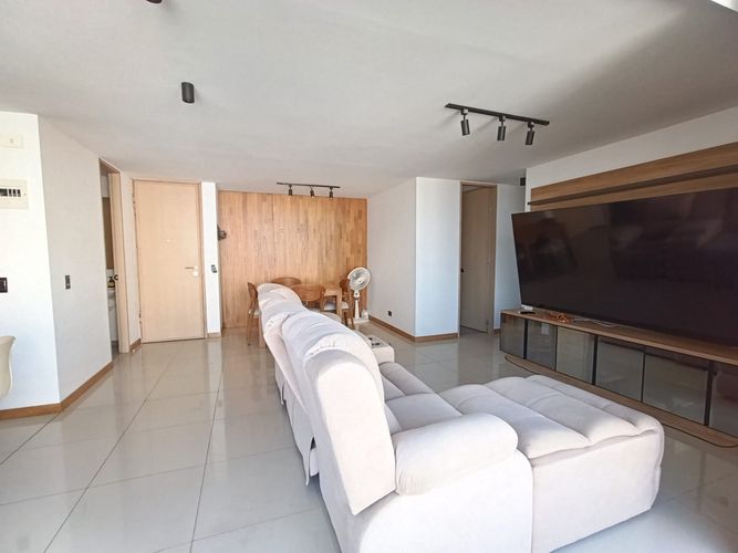 Apartamento de 3 alcobas en arriendo en Loma Del Indio, Medellín, 88 m² · foto 9 de 20