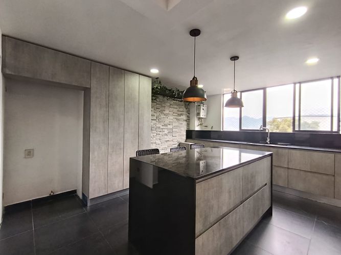 Apartamento de 3 alcobas en arriendo en El Poblado, Medellín, 120 m² · foto 6 de 20